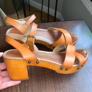 Mia Platform Jully Sandals 8.5 Brown 70s Y2k Wooden Clog Chunky Heel Studs Boho
